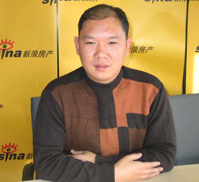 周义虎:挑选瓷砖要看瓷砖吸水率