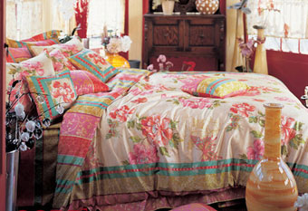 Ϊ������һ��ʥ����װŨױ��Ĩ������(ͼ)