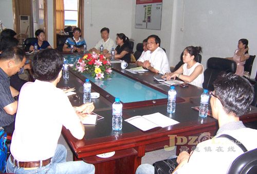 点击图片可在新窗口打开: