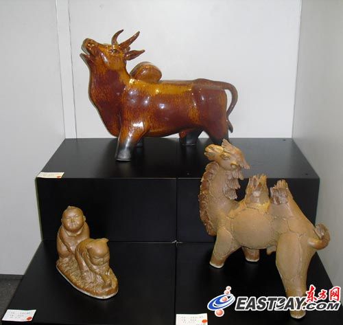 艺博会上周国桢展品,都已贴上红点