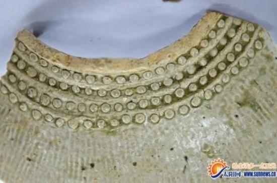 点击图片翻到下一页>> 泉州发现九座古瓷窑 将福建陶瓷烧制史前推千年