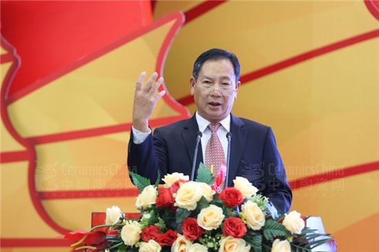 新明珠陶瓷集团隆重召开2016年新春工作会议