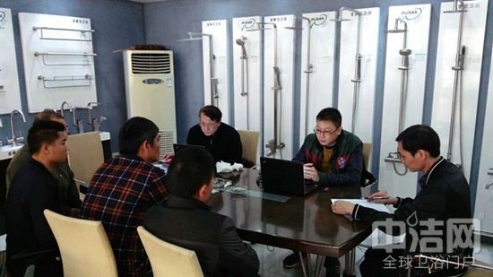 ��������ԡͨ���մ�Ƭ�ܷ�ˮ�������Ⱦ����������֤���