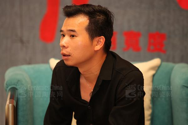 佛室协—设计委委员韦保杨