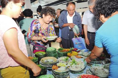 ����մɵ���������������մ�