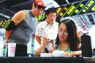 ����մɵ���������������մ�