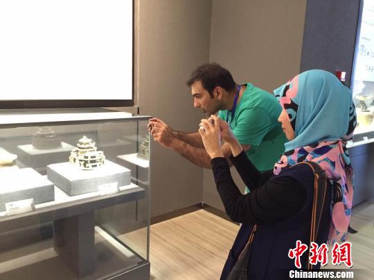 ھйմɲݣѧԼйʷĻɫϸµմ̾ѣй߳ƴɼաȪ 